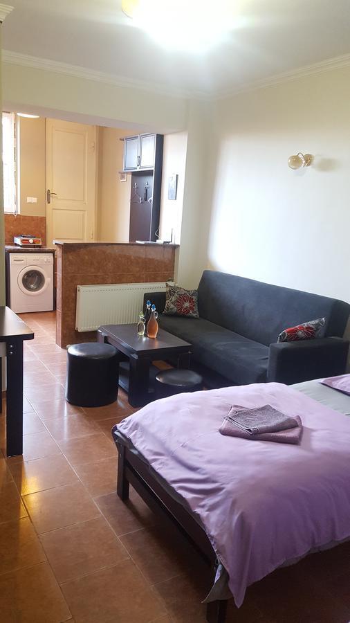 Vazi Appartement Tbilisi Buitenkant foto