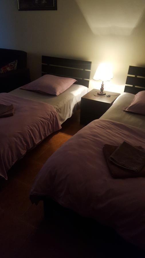 Vazi Appartement Tbilisi Buitenkant foto